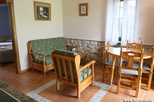 Apartamentos Rurales La Granda Onís Екстериор снимка